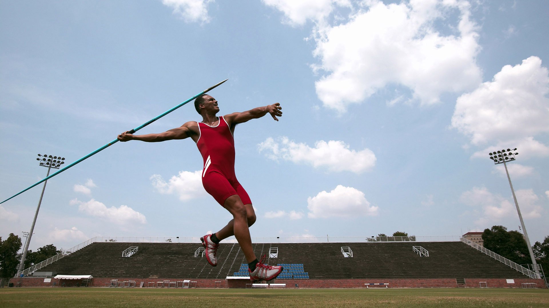 爱游戏大厅-卡塔尔式坚韧与帕尔默的闪耀,一场定义现代足球的焦点之战