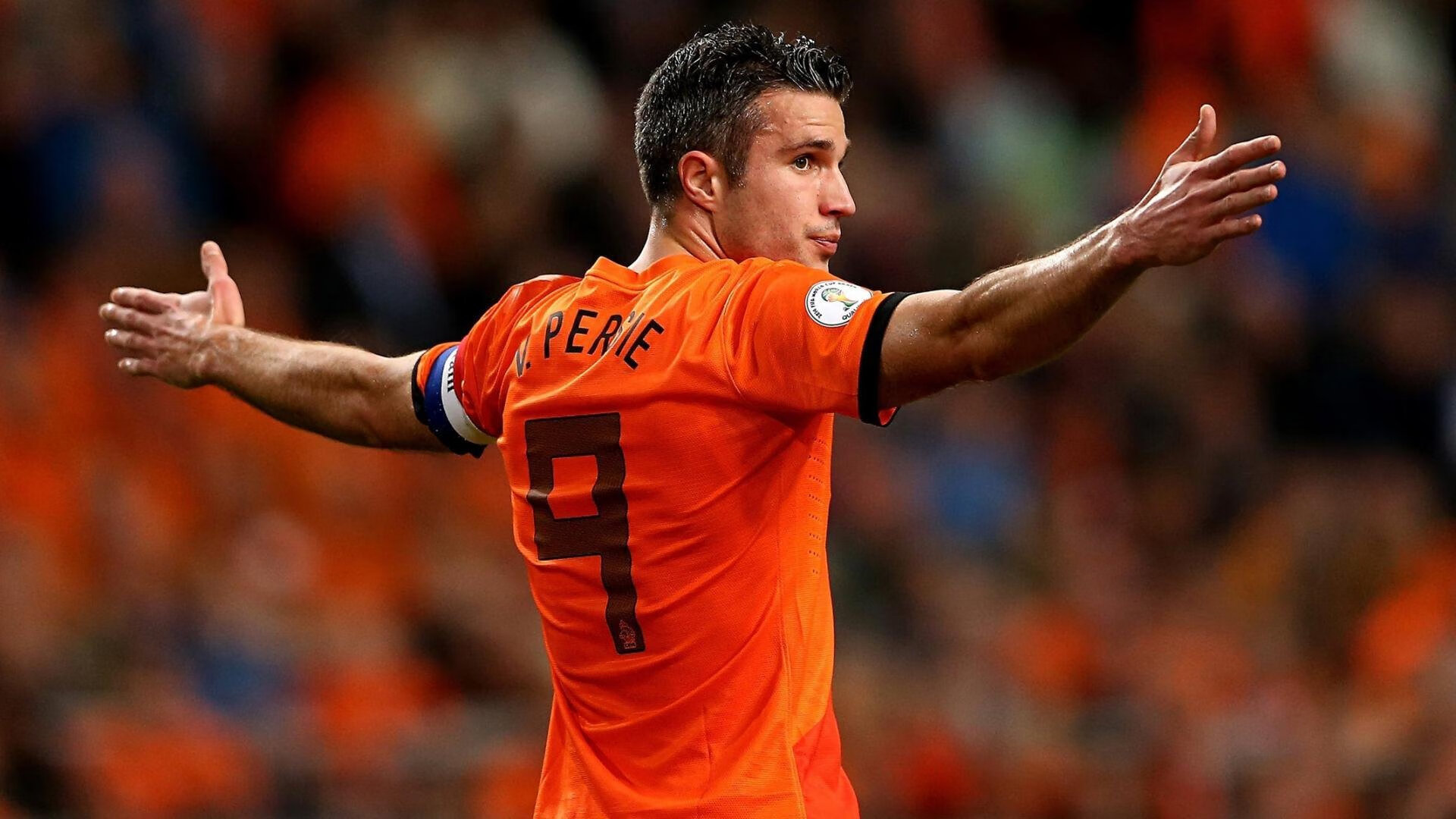 纽约之夜，尼克斯险胜掘金，詹姆斯压力下完成爆发