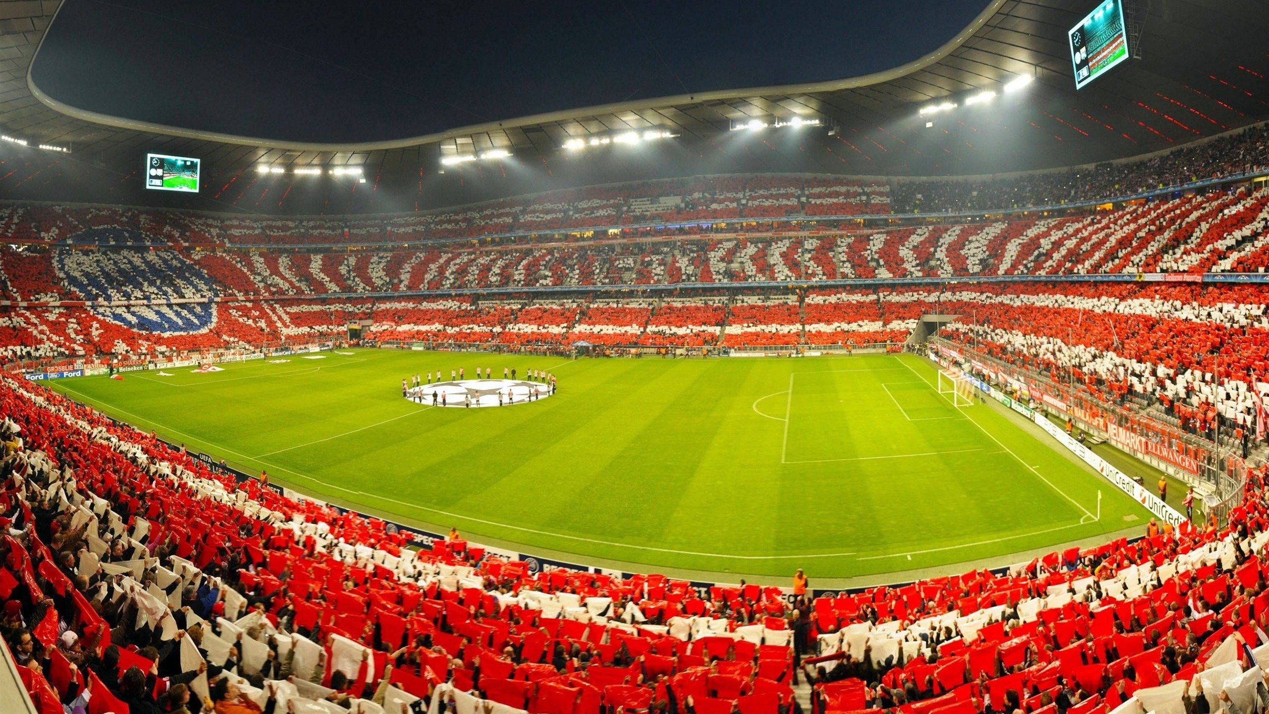 蓝军铁蹄踏碎格子军，拉什福德独舞点亮温布利